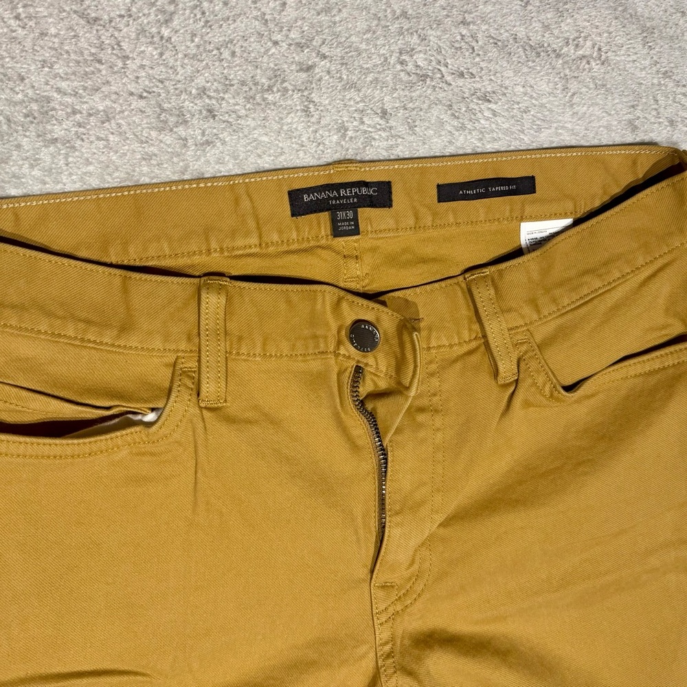 31W x 30L Banana Republic Traveler Pant, Athletic Tapered Fit - Picture 6 of 7